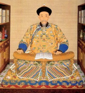 十二生肖摇头摆尾的动物是什么